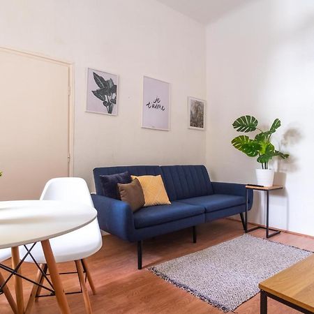 Apartamento Very Central 1-Br Apt With Patio Budapest Exterior foto