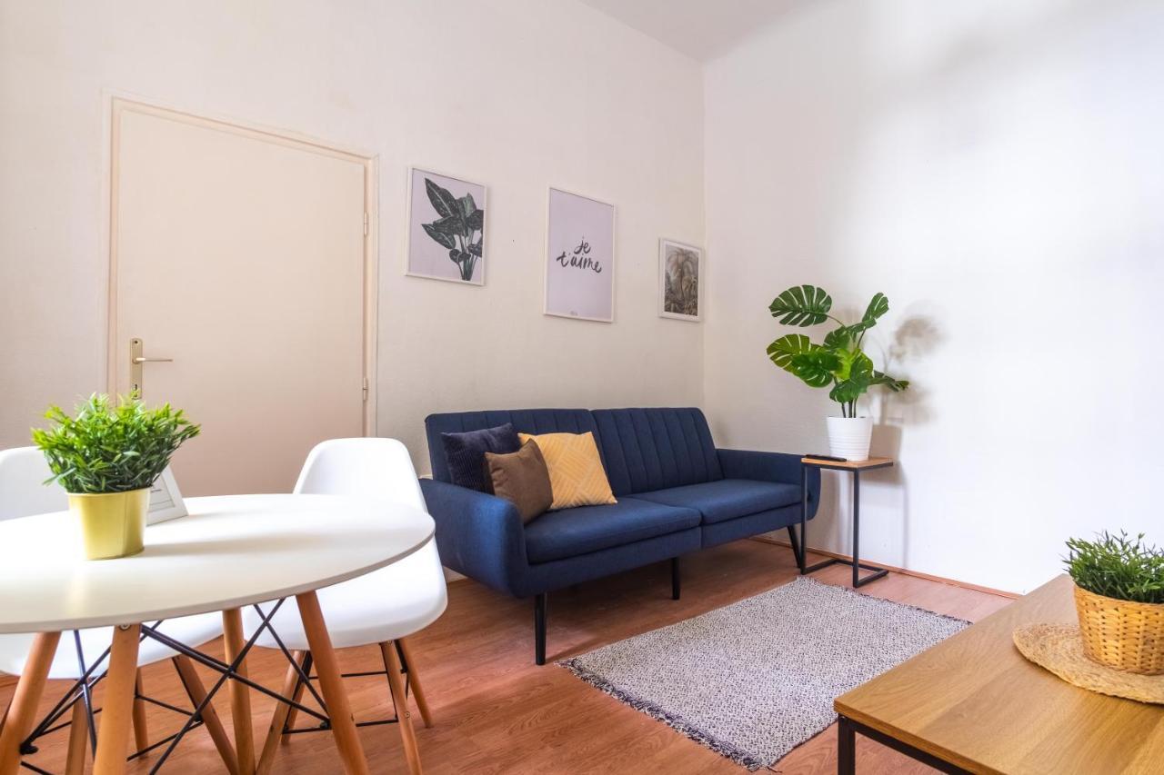 Apartamento Very Central 1-Br Apt With Patio Budapest Exterior foto